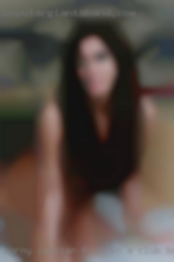 Horny lesbian fuck in a club buddy also near West Portsmouth.